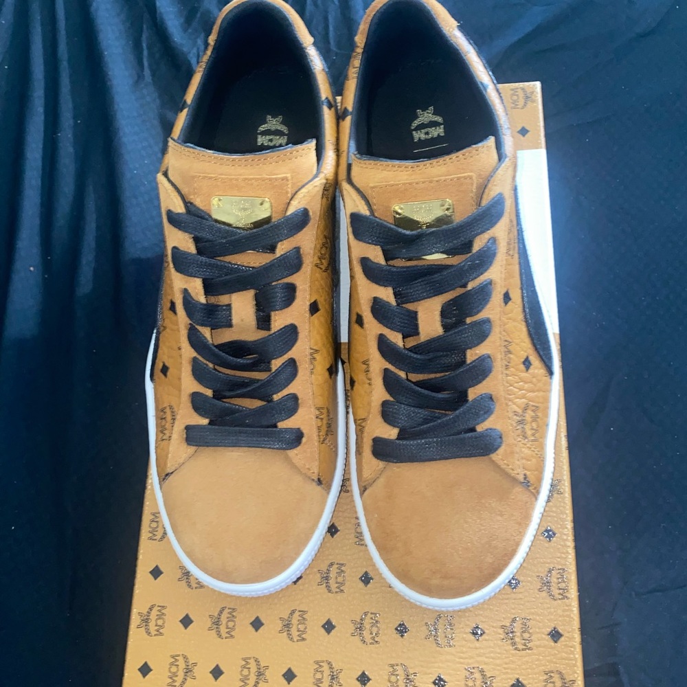 Men size 10 Suede Classic X MCM Buckhorn Brown Sneakers.